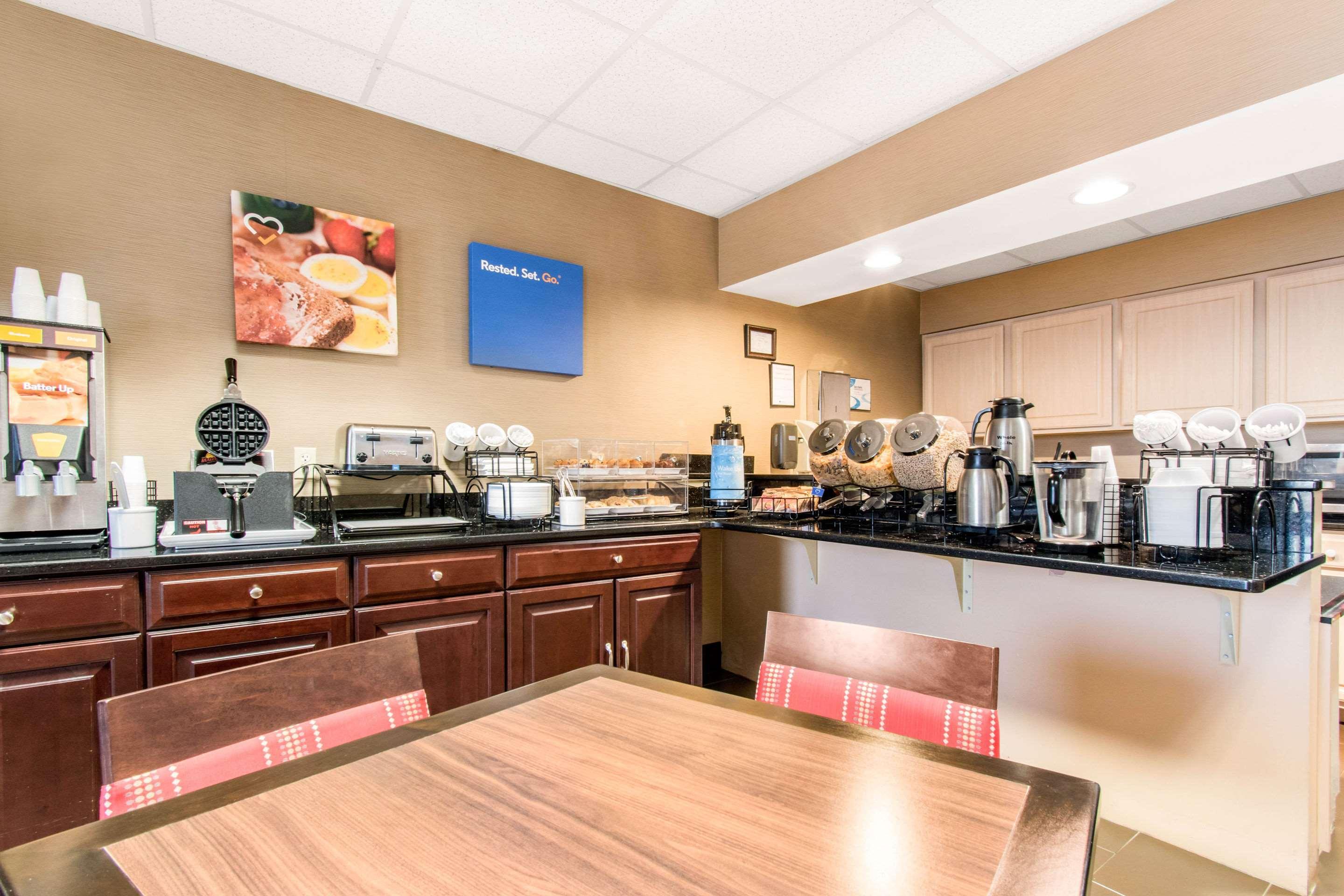 Comfort Inn Mechanicsburg – Harrisburg South Exterior foto